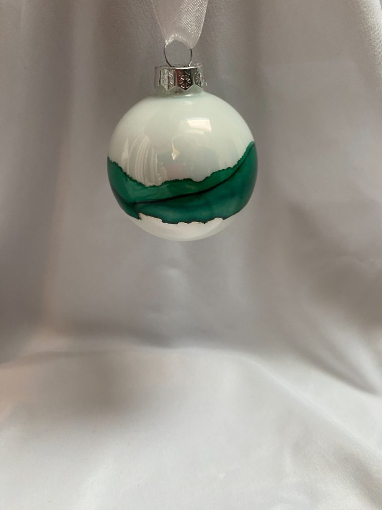 Alcohol Ink Kurs Christbaumkugeln